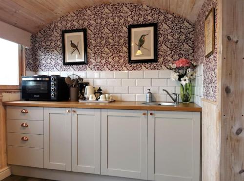 Shepherd's Hut at Cefn Tilla Court